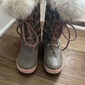 Sorel Women's Fur-Lined Winter Boots